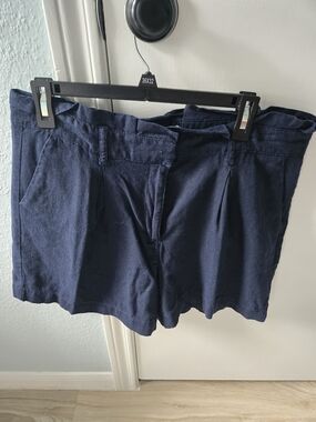 crown & ivy Navy Pleated High-Waist Casual Shorts